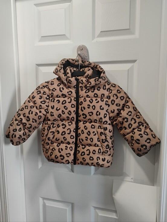 H&M Other - 🩷 2/$27 H&M Leopard Puffer jacket 3/4T...
